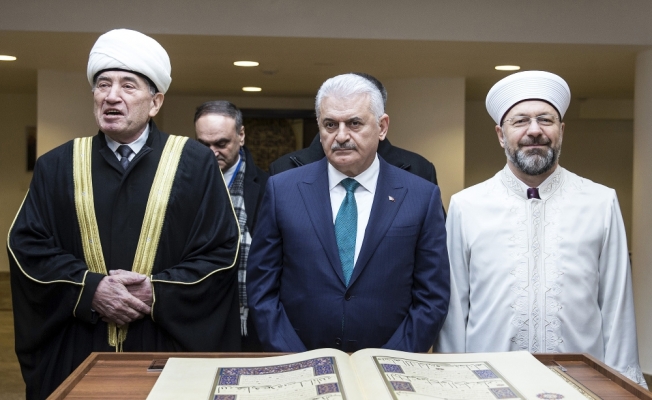 Başbakan Yıldırım, Minsk Camii’ni ziyaret etti