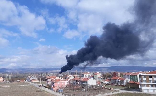 Eskişehir’de plastik fabrikasında yangın