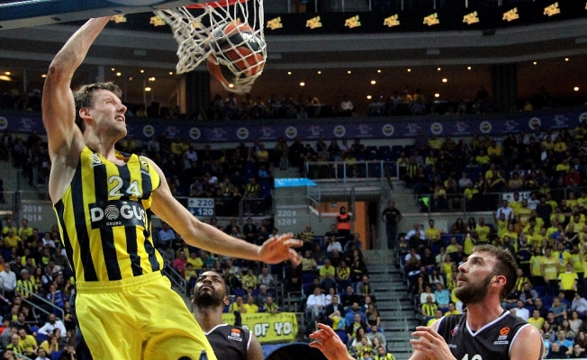 Euroleague’de MVP’si Jan Vesely