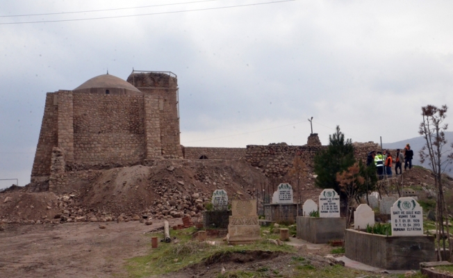 Hasankeyf’te mezarlar taşınıyor