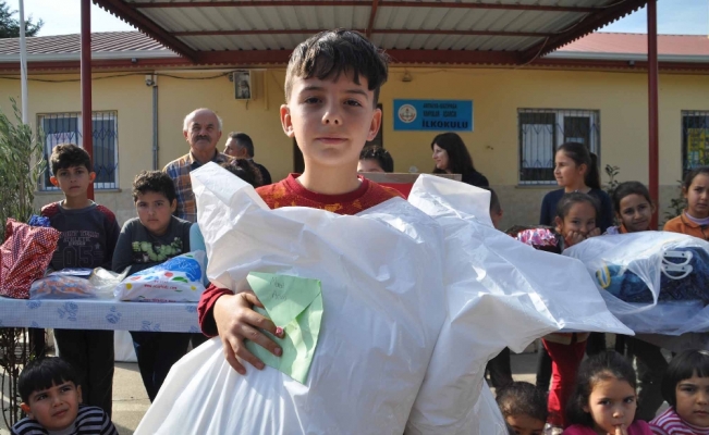 İlkokul öğrencisinden Mehmetçiğe duygulandıran hediye