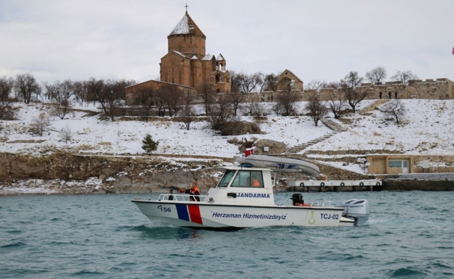 İnci kefali balığı jandarma korumasında