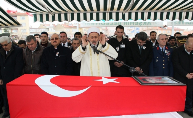 Kazada şehit olan Konyalı polis son yolculuğuna uğurlandı