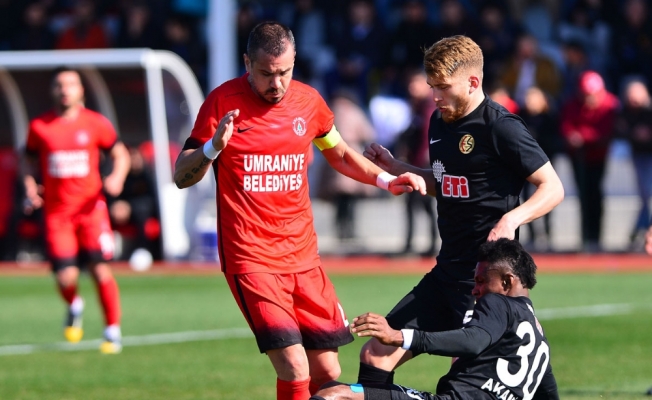 Lidere Eskişehir çarptı