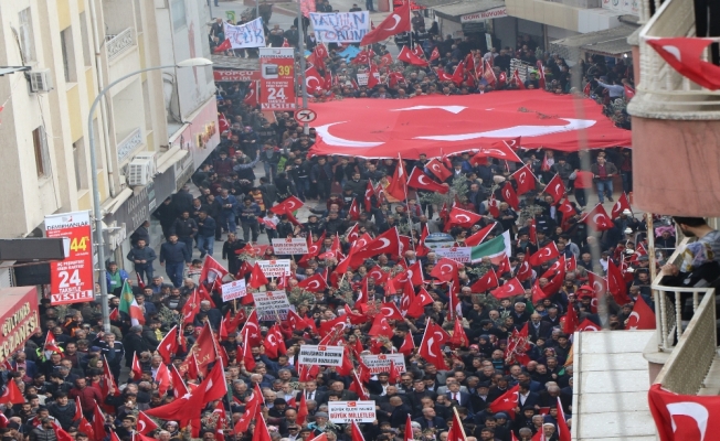 Sıfır noktasında Mehmetçik’e mehteranlı destek yürüyüşü
