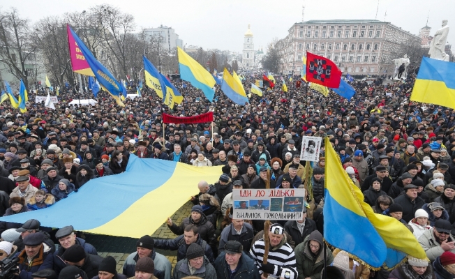 Ukrayna’da Saakaşvili’ye destek gösterisi