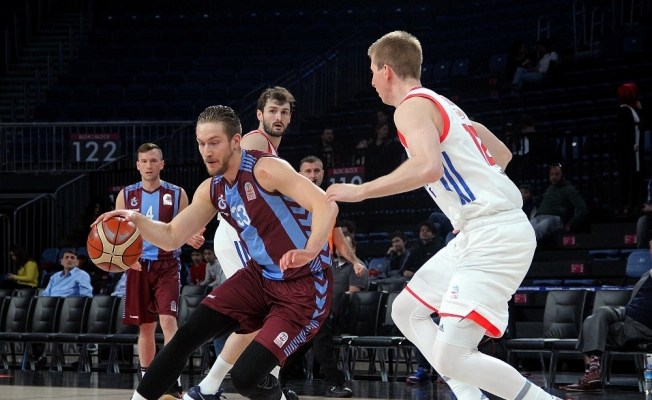 Anadolu Efes Trabzon’u devirdi