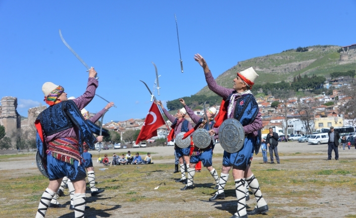 Bergama Yörüklerle şenlendi