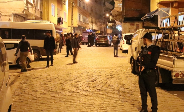 Beyoğlu’nda kahvehaneye silahlı saldırı