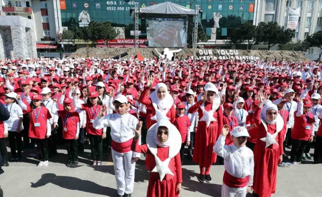 Bin 380 çocuk işaret diliyle okudu: Rekor geldi !