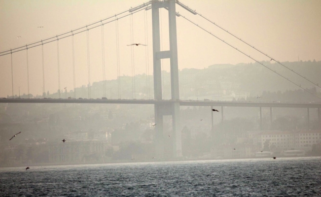 Boğaz’da vapur seferlerine sis engeli