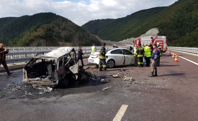 Feci kaza: 2 kişi yanarak öldü