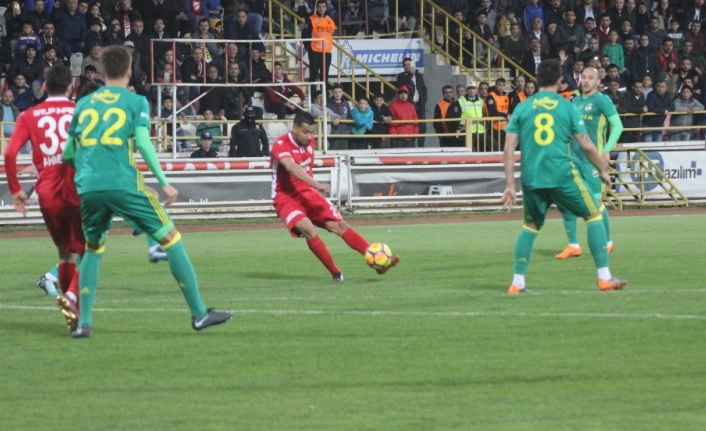 Fenerbahçe Bolu’da farklı yenildi