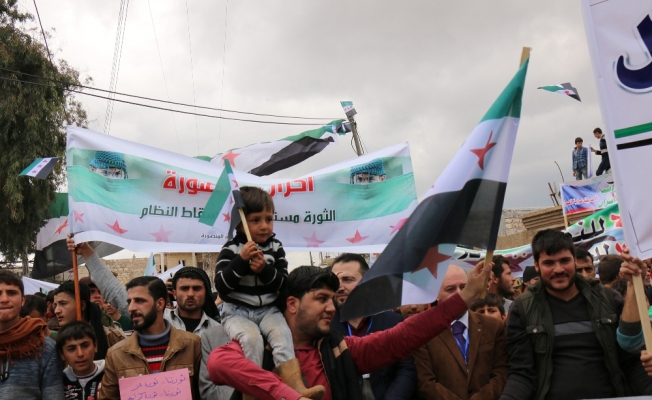 Haleplilerden Zeytin Dalı’na destek gösterisi