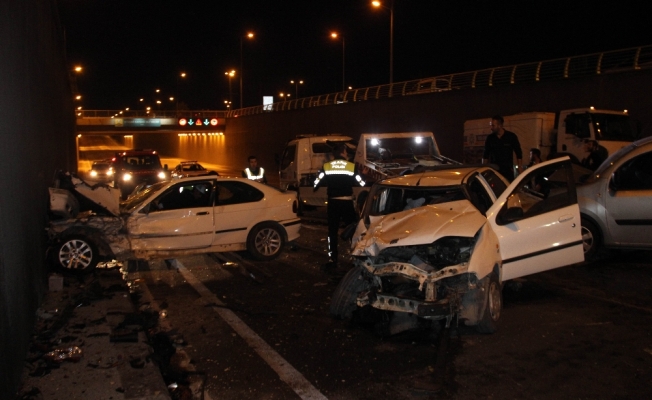 Konya’da zincirleme kaza: 3’ü polis 7 yaralı