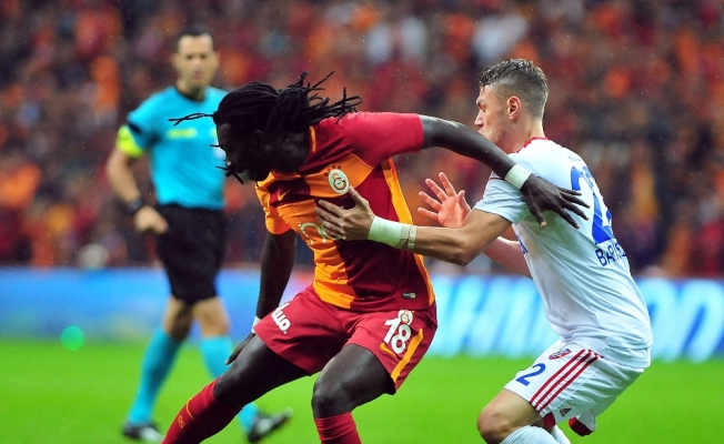 Rekor kıran Gomis, FIFA’da da yer aldı