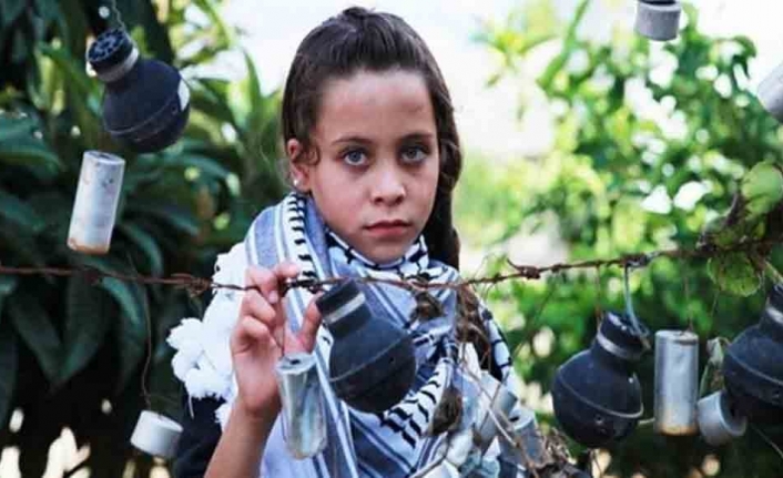 12 yaşındaki çocuktan İsrail askerlerine: “İnsansınız ama insanlık yok sizde”