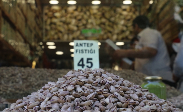 Antep fıstığı cep yakıyor