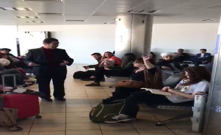 Atatürk Havalimanı’nda sarıklı şahsa çirkin saldırı