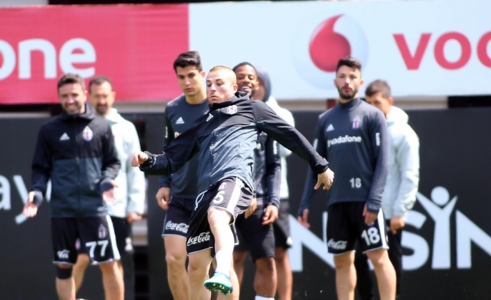 Beşiktaş kupa mesaisine ara vermeden başladı