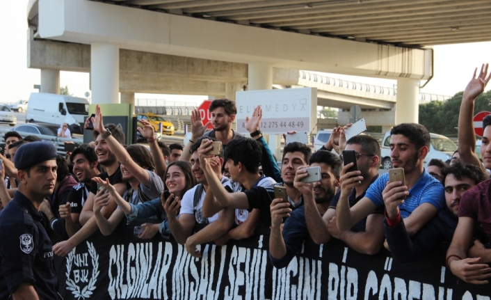 Beşiktaş’a İzmir’de coşkulu karşılama