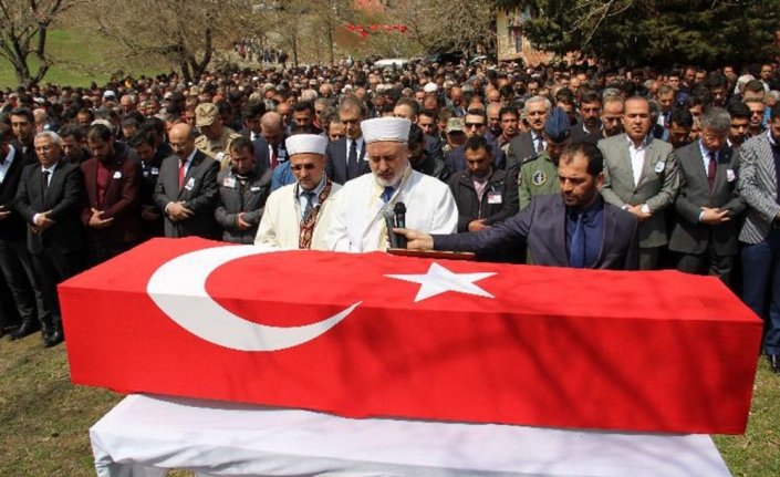 Bitlis şehidi son yolculuğuna uğurlandı