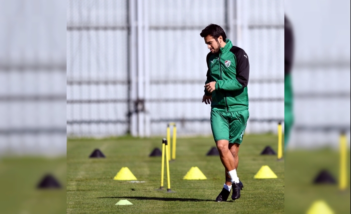 Bursaspor’da Jorquera takıma döndü