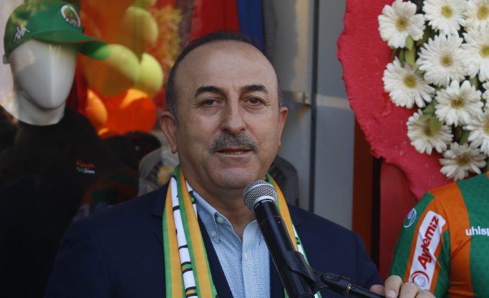 Çavuşoğlu’ndan yabancı isim eleştirisi