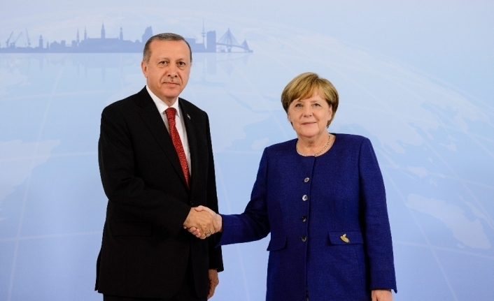 Cumhurbaşkanı Erdoğan, Merkel ile görüştü