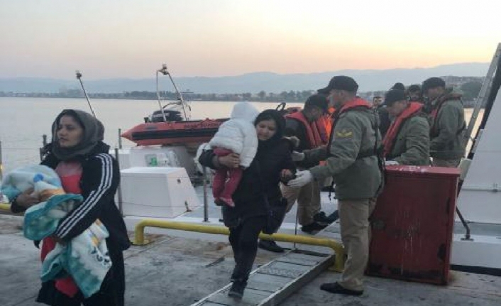 Dikili açıklarında 70 göçmen yakalandı