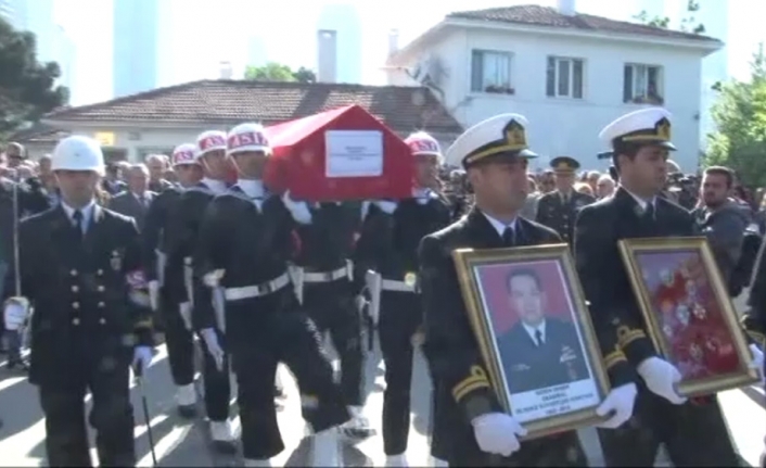 Emekli Oramiral Özden Örnek son yolculuğuna uğurlandı