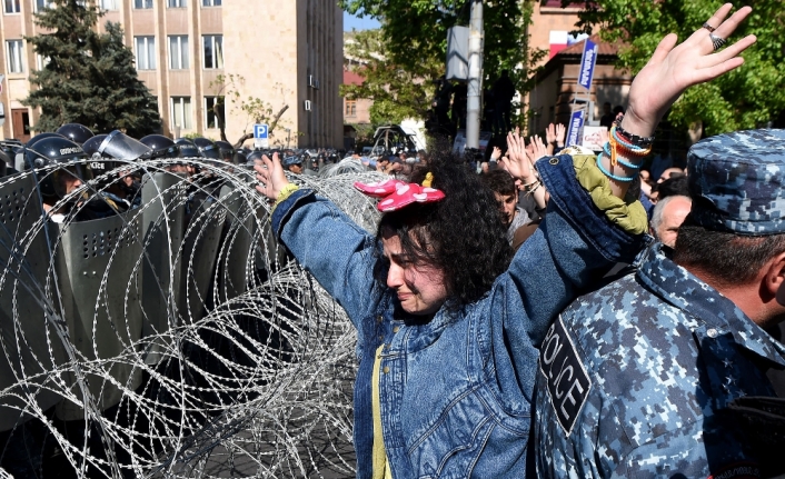 Ermenistan’da gerginlik tırmanıyor