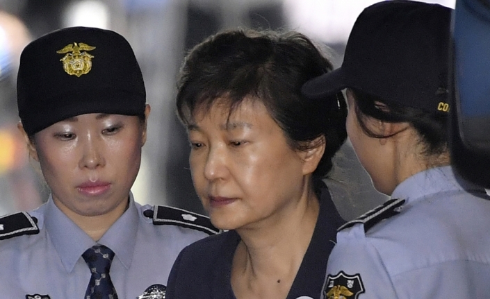 Güney Kore eski devlet başkanına 24 yıl hapis cezası