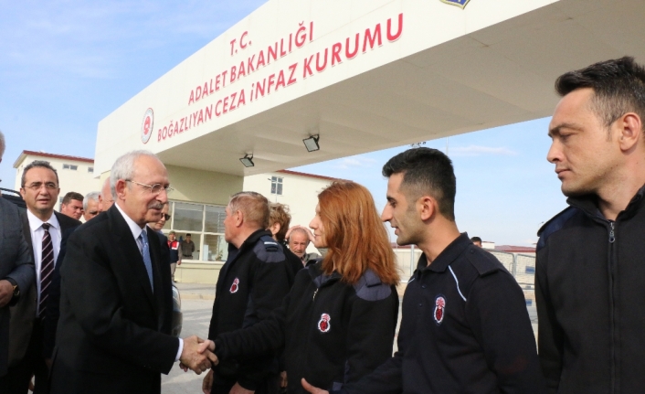 Kılıçdaroğlu, ilçe başkanını cezaevinde ziyaret etti