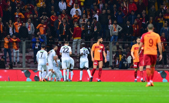 Kupada büyük sürpriz: Galatasaray elendi