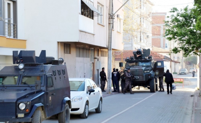 Manisa’da suç örgütüne ağır darbe: 20 gözaltı