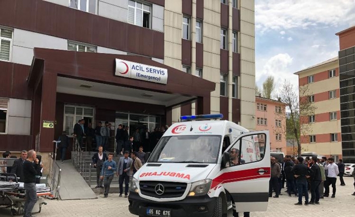 Öğrenci servisi şarampole devrildi: 18 yaralı