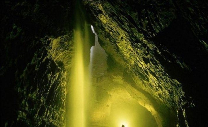 Rus speleologlar dünyanın en derin mağarasına indi