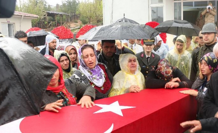 Şehit korucu için tören düzenlendi