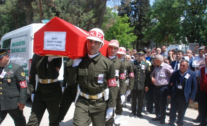 Ağrı şehidini ebediyete uğurluyor