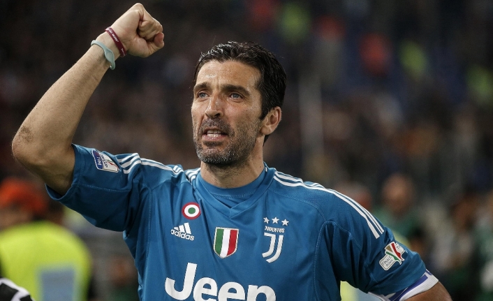 Buffon Juventus’u bırakacağını açıkladı