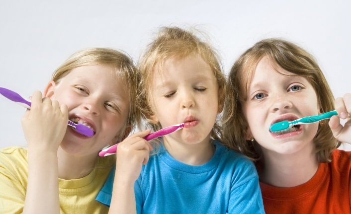 Çocuklarda dişleri güçlendiren besinler