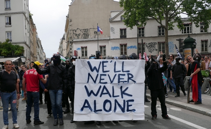 Fransa’da Macron karşıtı gösteriler devam ediyor