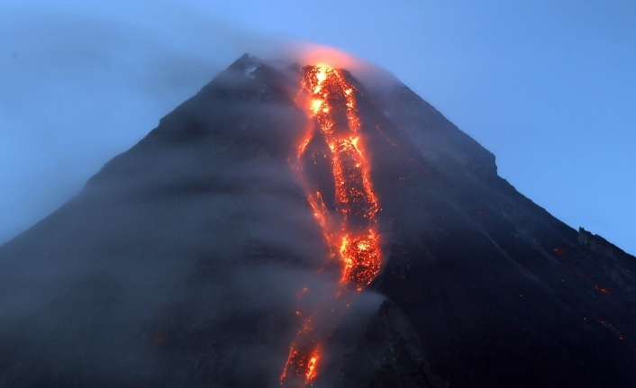 Hawai’de Kilauea Yanardağ’ında patlama