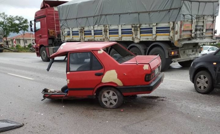 İkiye bölünen araçtan sağ çıktı