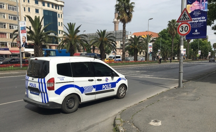 İstanbul’da yola saçılan dövizleri vatandaşlar topladı