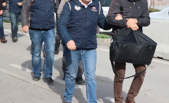 İzmir’de 118 eve operasyon: 72 gözaltı