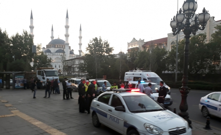 Polisle saldırganlar arasında arbede: 3 yaralı