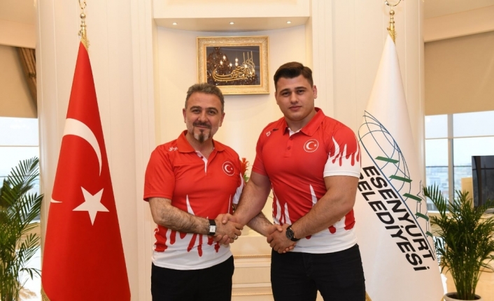 Rıza Kayaalp gözünü olimpiyatlara dikti