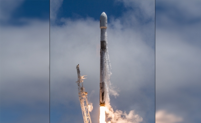 SpaceX Falcon 9 roketiyle 7 uydu fırlattı
